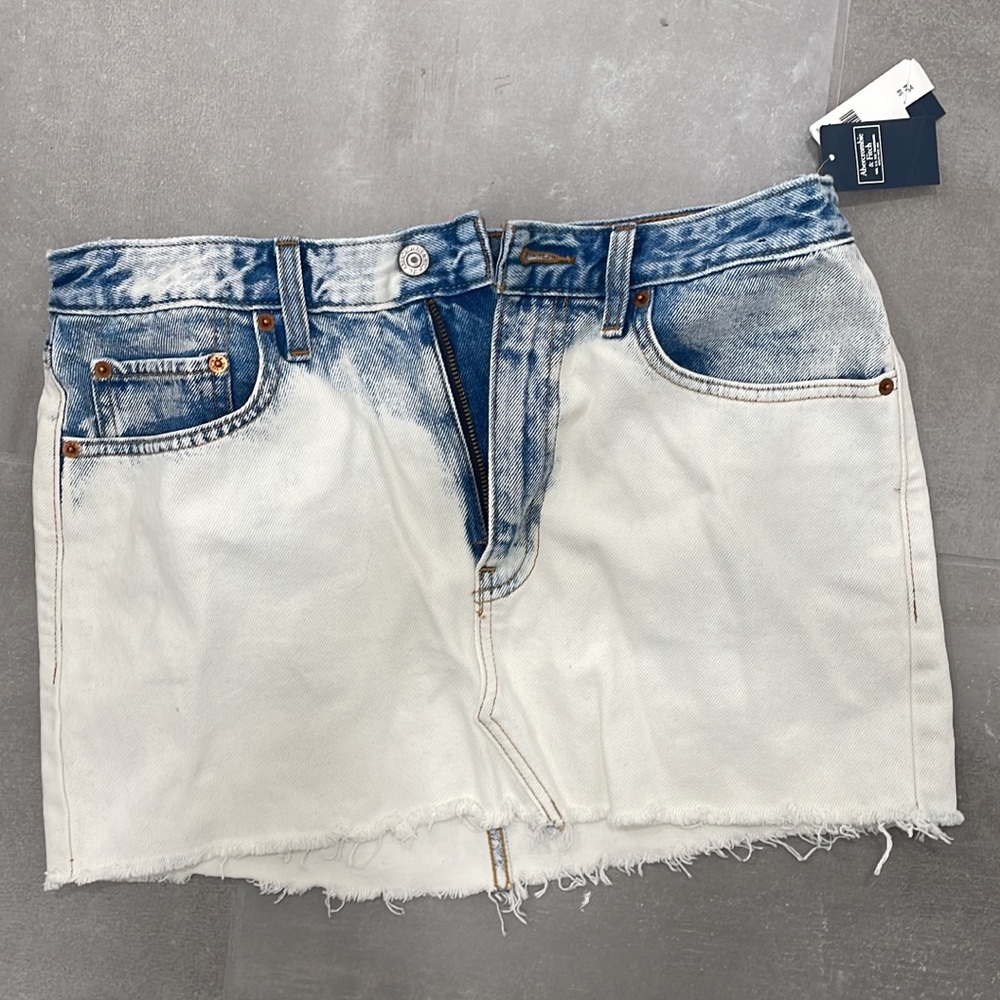 Denim skirt